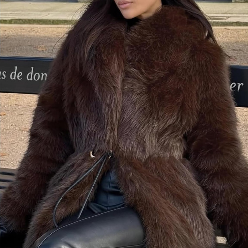 Luxurious Brown Faux Fur Coat jacket oversized fit warm winter jacket - Picture 5 of 9